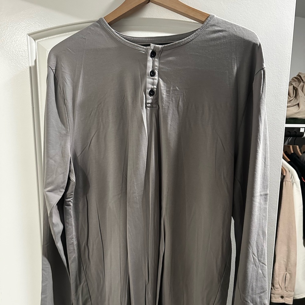 Cuts Clothing Long Sleeve Shirt - Gray
